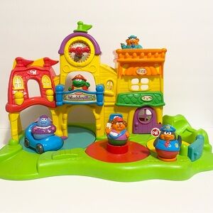 Weeble Wobbles Playskool Weebleville Town Center 5 Figures Car 2003 Y2K Playset